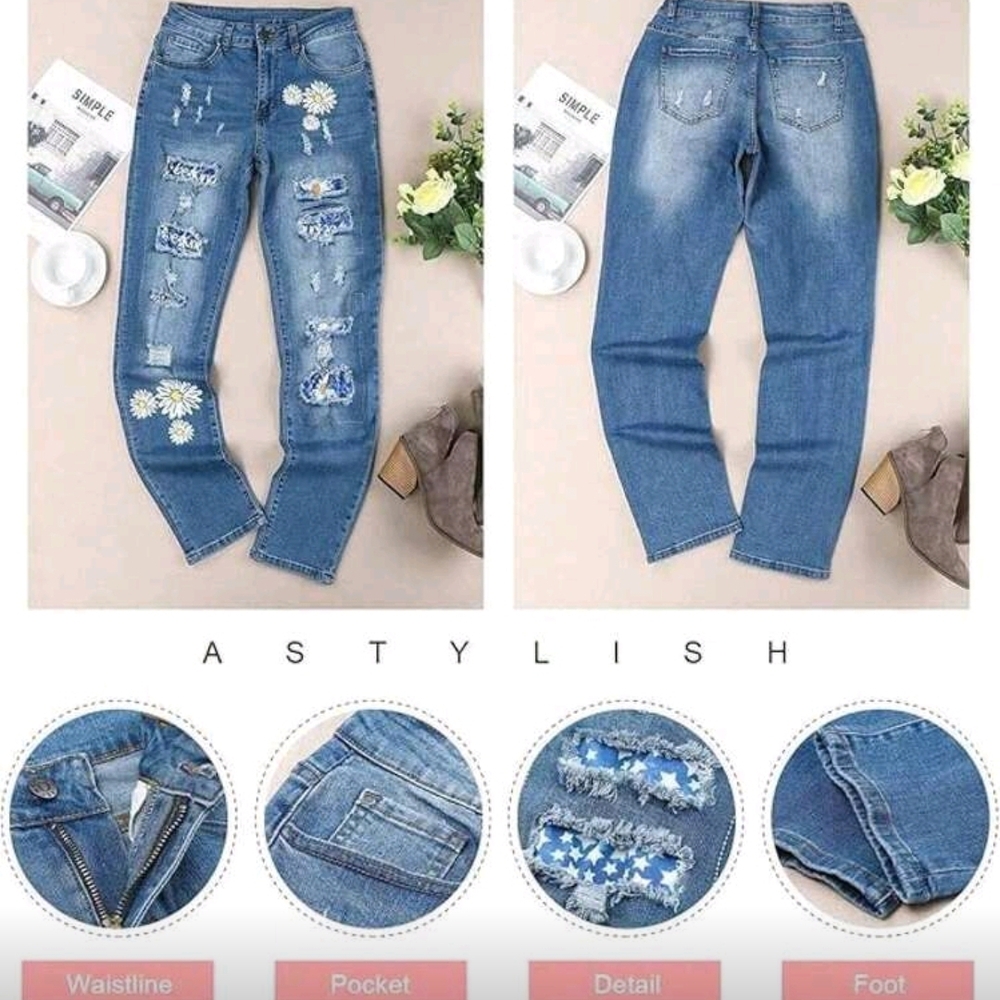 Daisy Embroidered Distressed Boyfriend Jeans - Blue - Picture 4 of 4